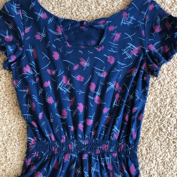 Patterned Peplum Navy Kirra Shirt - Picture 2 of 3